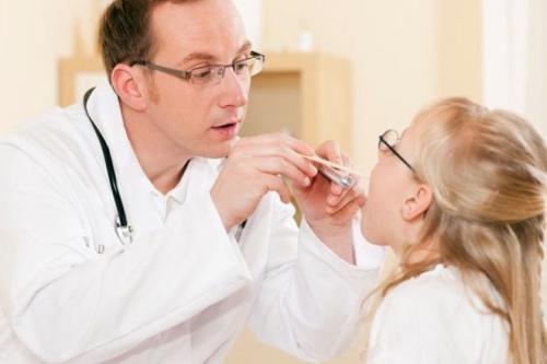 Почему ребенок долго кашляет. Почему у ребенка не проходит кашель? 01 Почему ребенок долго кашляет. Почему у ребенка не проходит кашель? 01