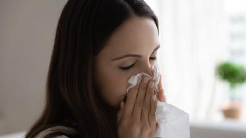 Зеленые сопли у ребенка, какие капли капать. Причины зеленых соплей у детей и взрослых