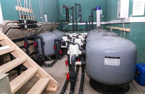 После простуды и орви: безопасно ли для ребенка плавать в бассейне 04