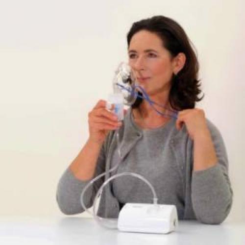 Можно ли использовать физраствор для ингаляций при аллергическом насморке. Виды ингаляций при насморке