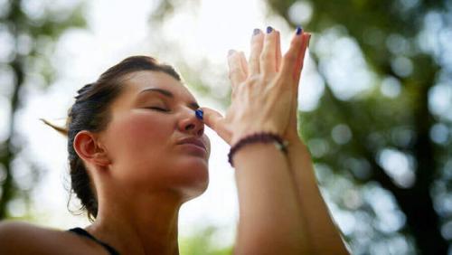 На сколько важно следить за дыханием во время практики йоги. Дыхание йогов