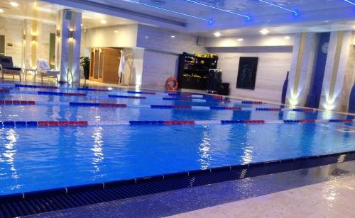 Простуда после бассейна зимой. Как быстро справиться с простудой: 6 советов от терапевта 01 Простуда после бассейна зимой. Как быстро справиться с простудой: 6 советов от терапевта 01